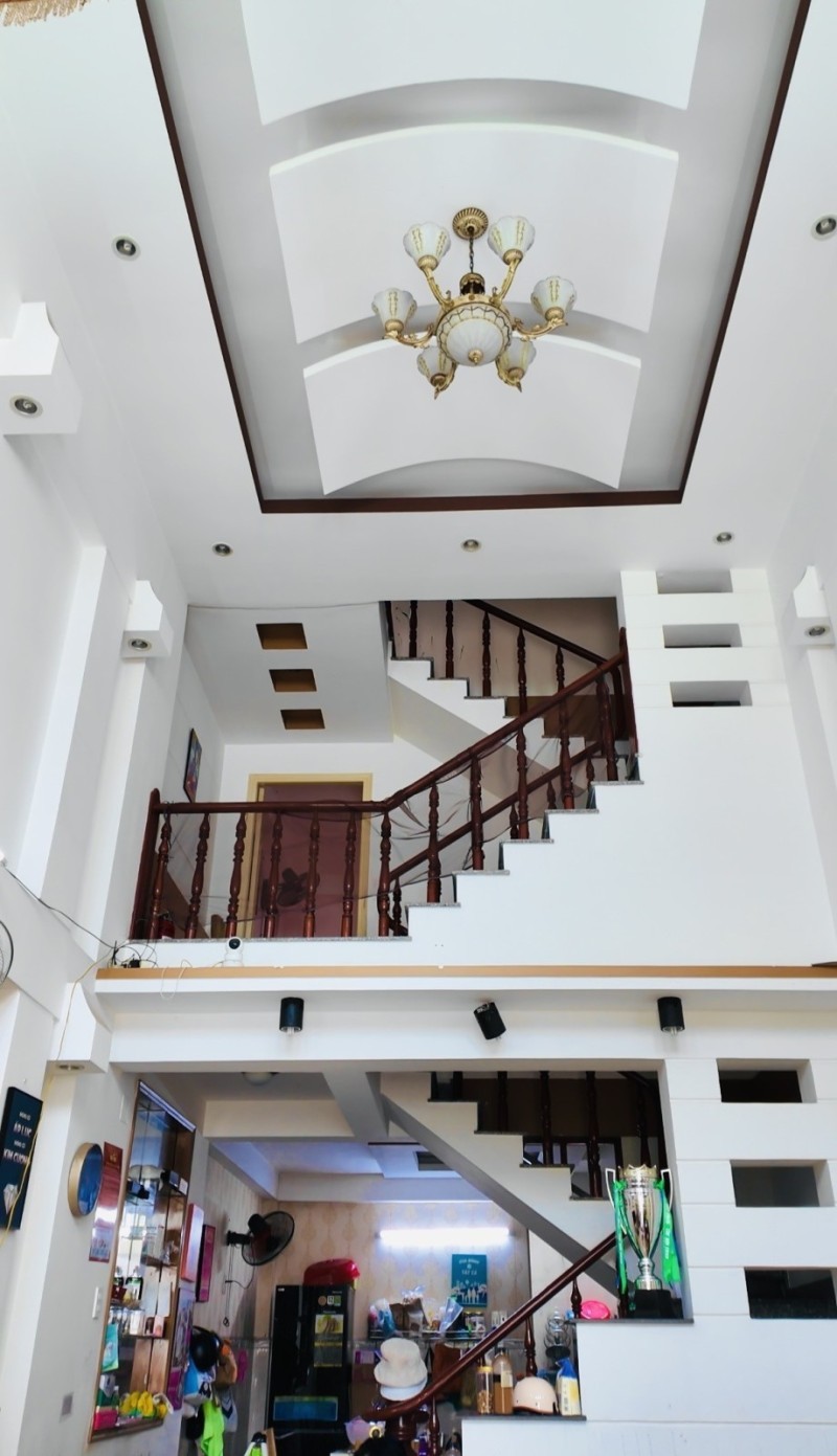 Bán nhà đường số 49, Hiệp Bình Chánh, Thủ Đức, TP HCM. DT 56m2, 3 tầng, giá  chỉ 6.85  tỷ, sổ hồng