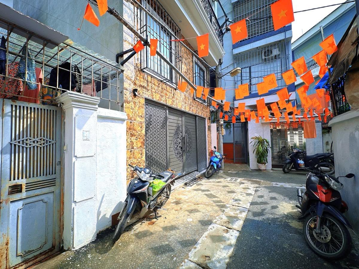 Bán nhà Đức Giang Long Biên 9 tỷ 50m thang máy,cho thuê dòng tiền 2