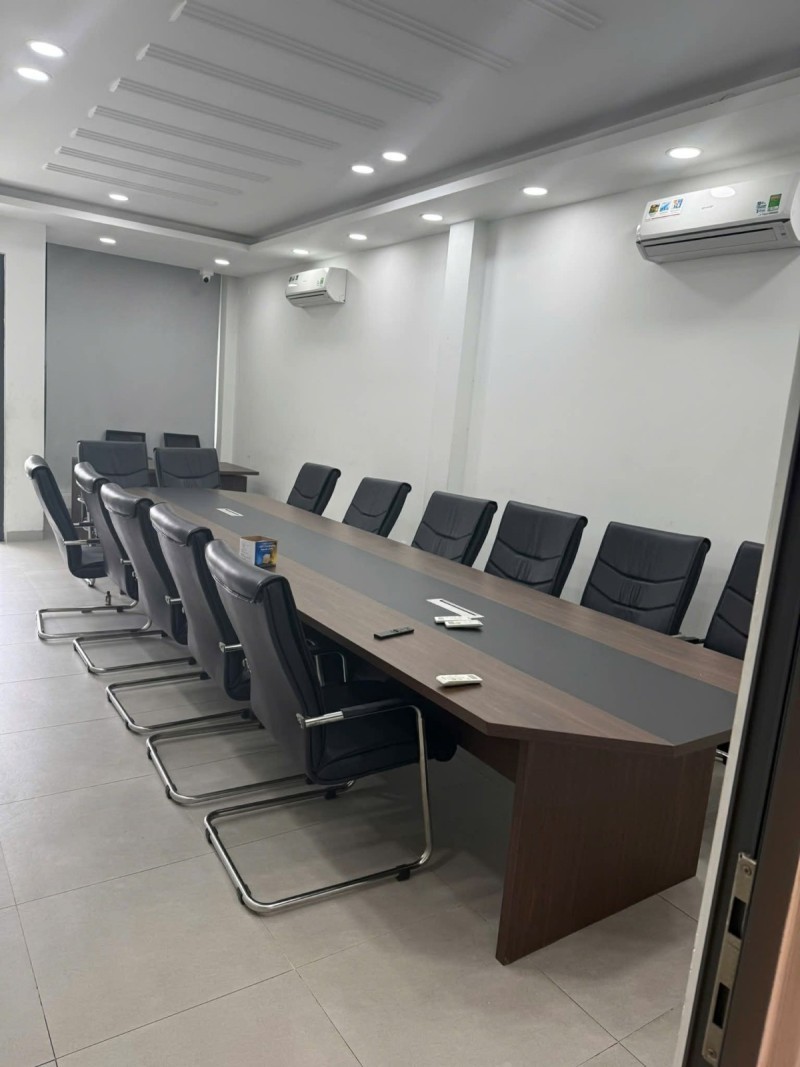 Bán nhà  đường Số 11, Trường Thọ, Thủ Đức, TP HCM. DT 112m2, 5 tầng, SHR. Giá 12,7 tỷ. 2