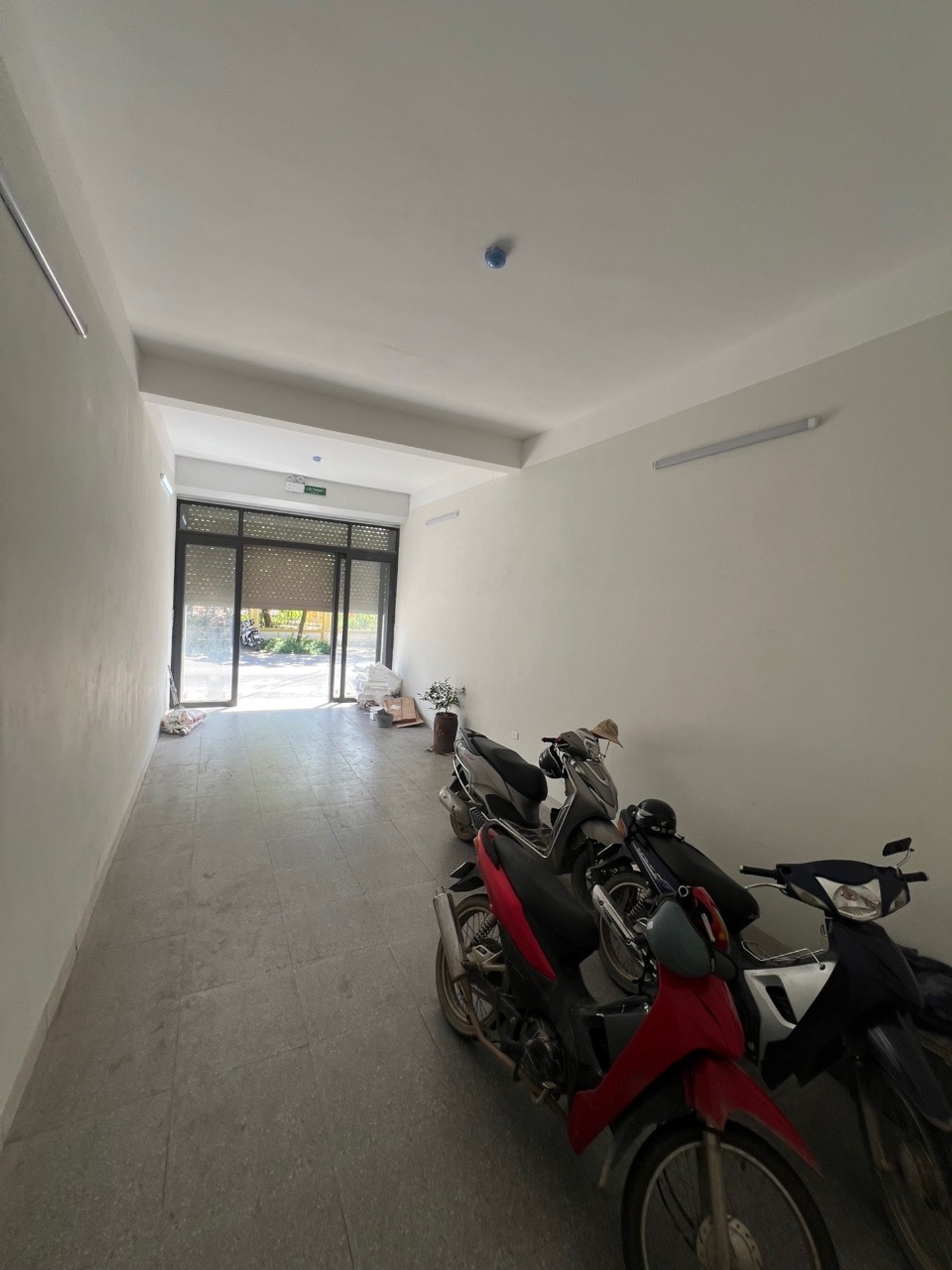 Bán nhà SÀi Đồng 12 tỷ 60m ô tô qua nhà,Long Biên 3