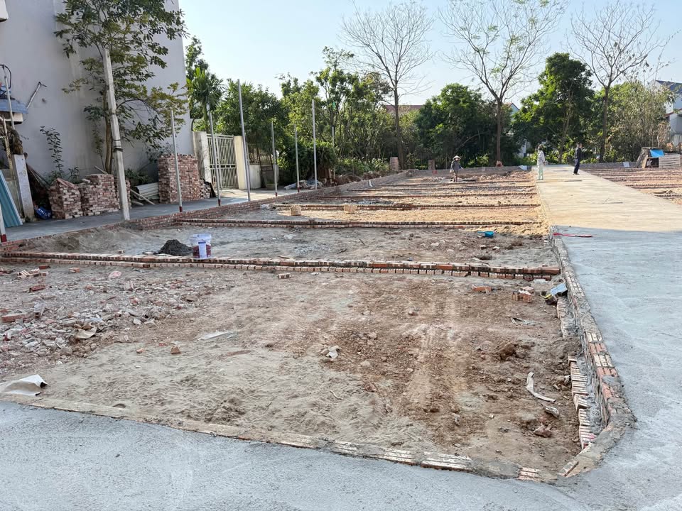 Tài Chính nhỏ chỉ 1.4x tỷ. Có ngay lô đất đẹp ngay sát KCN Phố Nối A: 0835459289