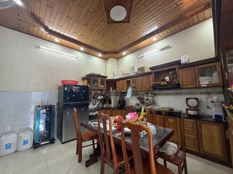 Bán nhà 134m2 đường Man Thiện, Tăng Nhơn Phú A, Q9, Thủ Đức, TP HCM, 3 tầng, giá 10,5 tỷ, sổ hồng 2