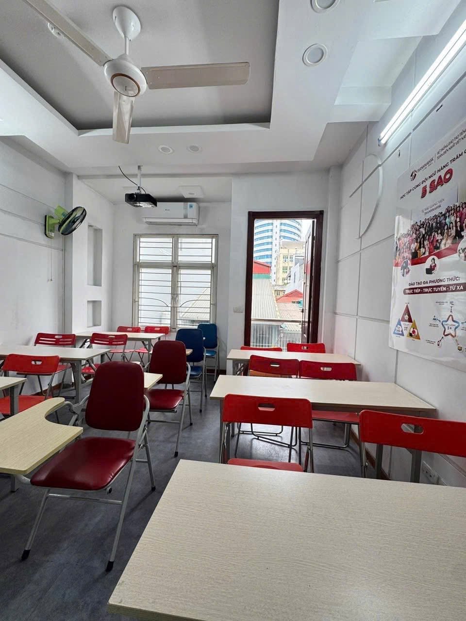 BÁN NHÀ PHÂN LÔ NGUYỄN THỊ ĐỊNH, VỈA HÈ, OTO TRÁNH, 52M2 5T, Ở, KINH DOANH, HƠN 26 TỶ 5