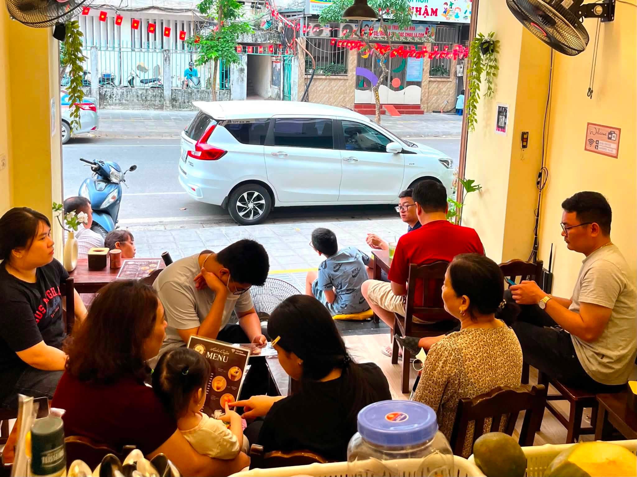 SANG NHƯỢNG QUÁN CÀ PHÊ – NHẬN QUÁN BÁN NGAY TẠI 30 THI SÁCH 3