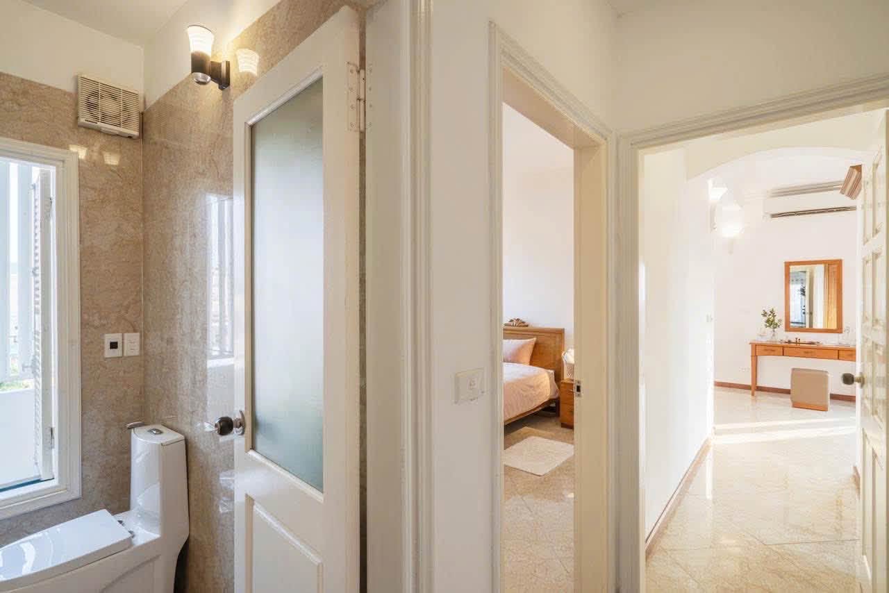 BánTòa apartment phố Đặng Thai Mai, Tây Hồ: 180m2, 10 tầng, MT 9.6m, view Hồ Tây 149 Tỷ 4