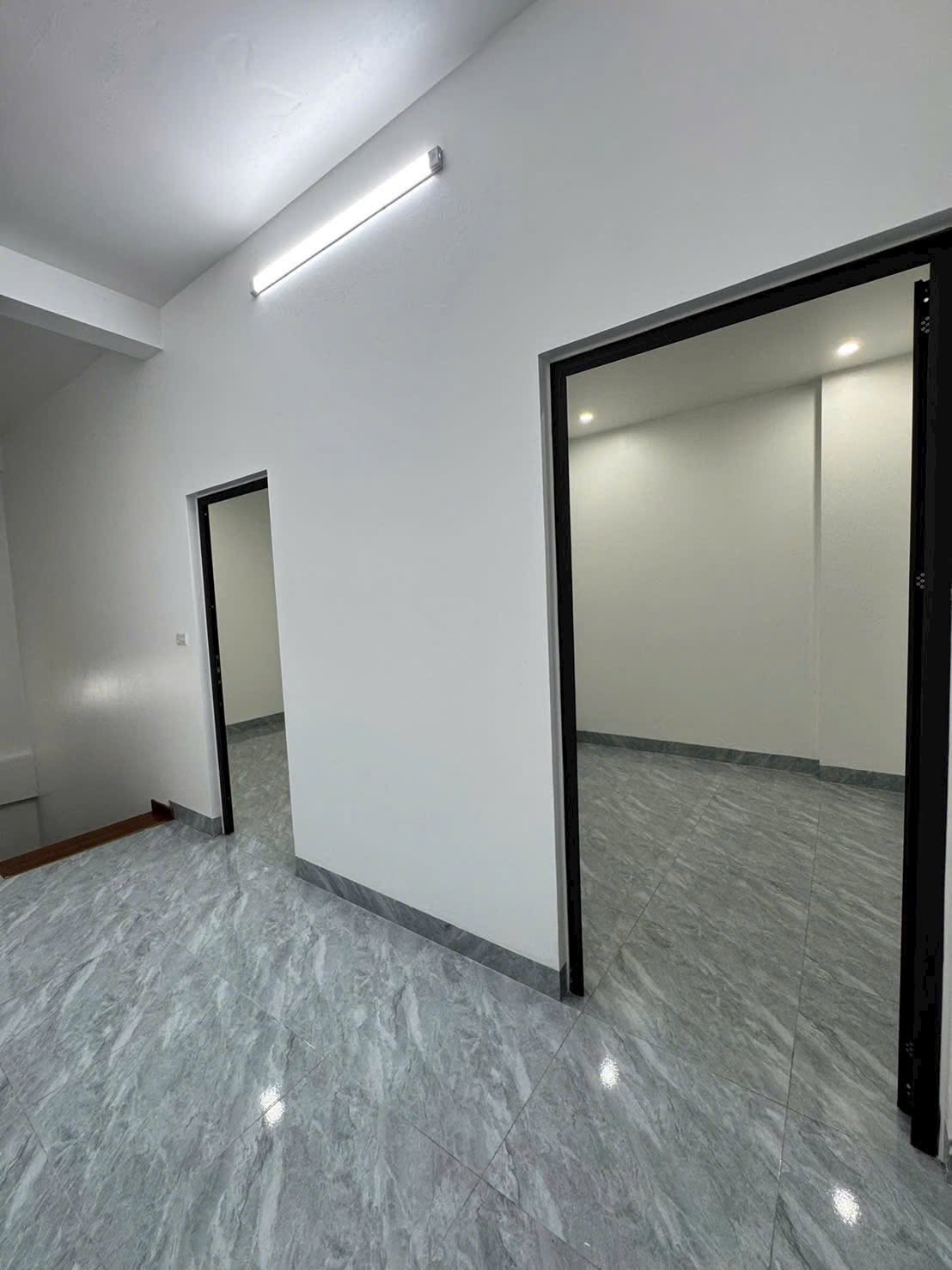 Bán nhà 3 tầng ngõ phố Phú Bình, phường Nhị Châu, TP Hải Dương, 40.6m2, mt 5.2m, 3 ngủ, 3 vs, 1.98 9