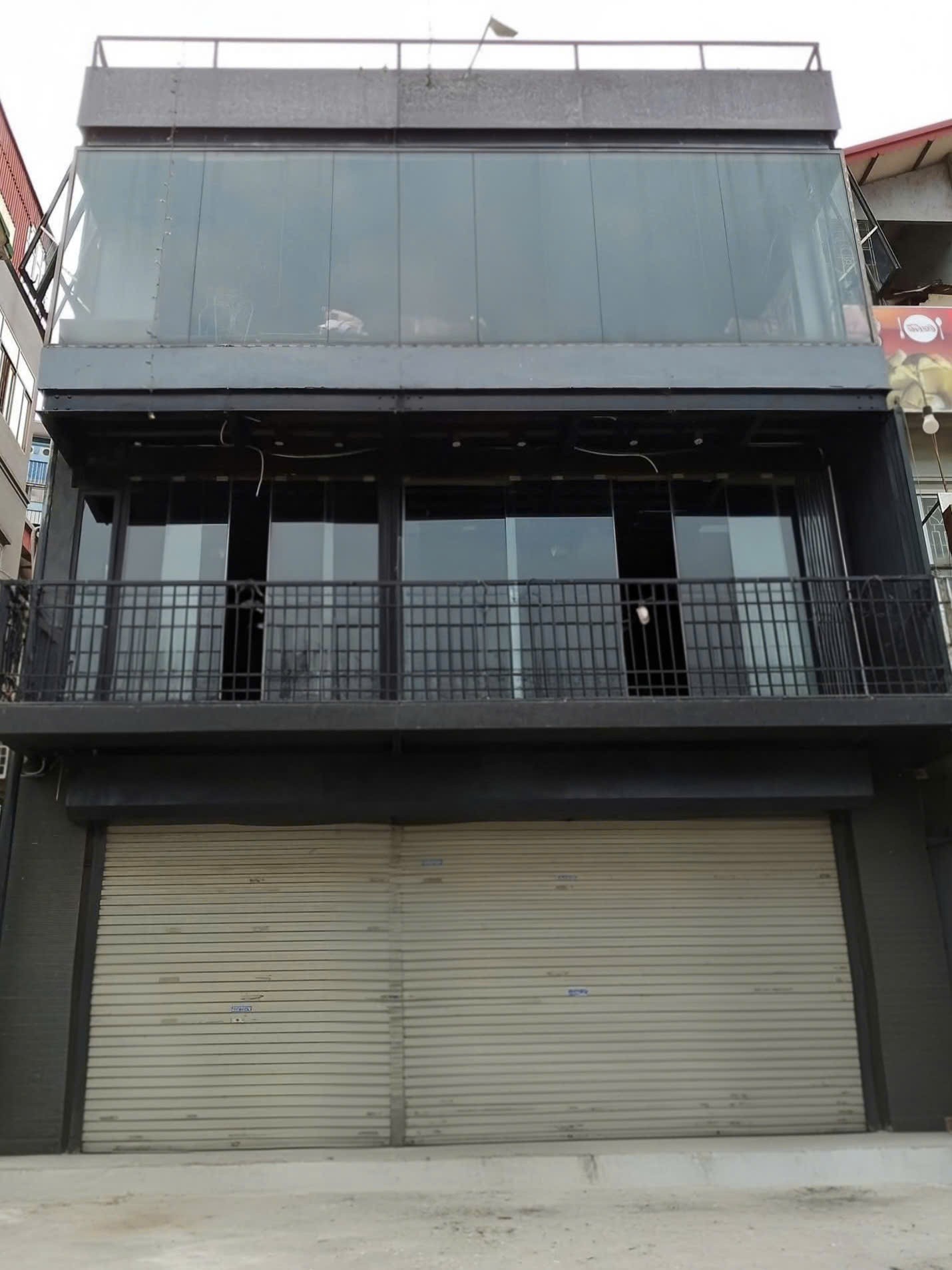 Cho thuê nhà, Nguyễn Khánh Toàn, Nguyễn Văn Huyên, 130m2x 3T -29 tr