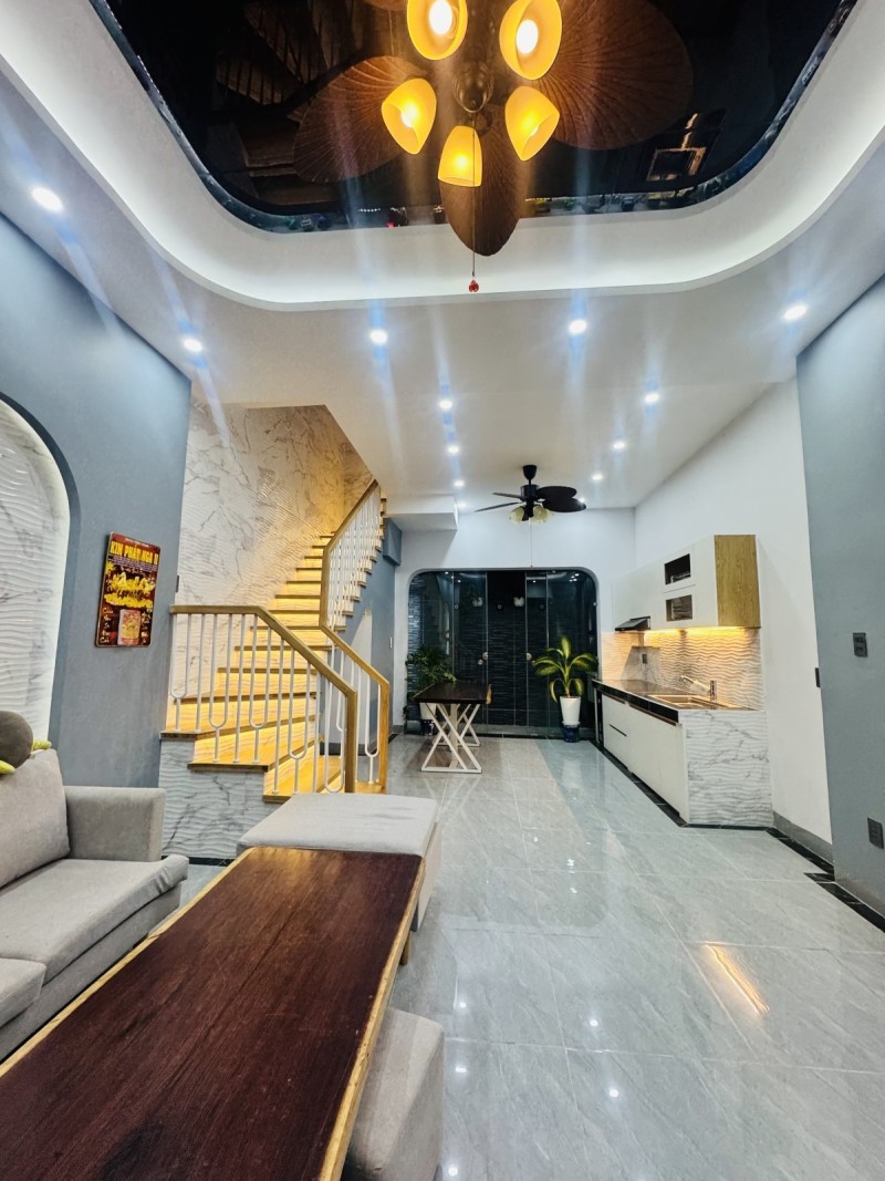 Bán nhà 4 tầng, 50m2, đường Nguyễn Duy Trinh, Q9, Thủ Đức, TP HCM,  sổ hồng riêng, giá 5,19  tỷ. 2