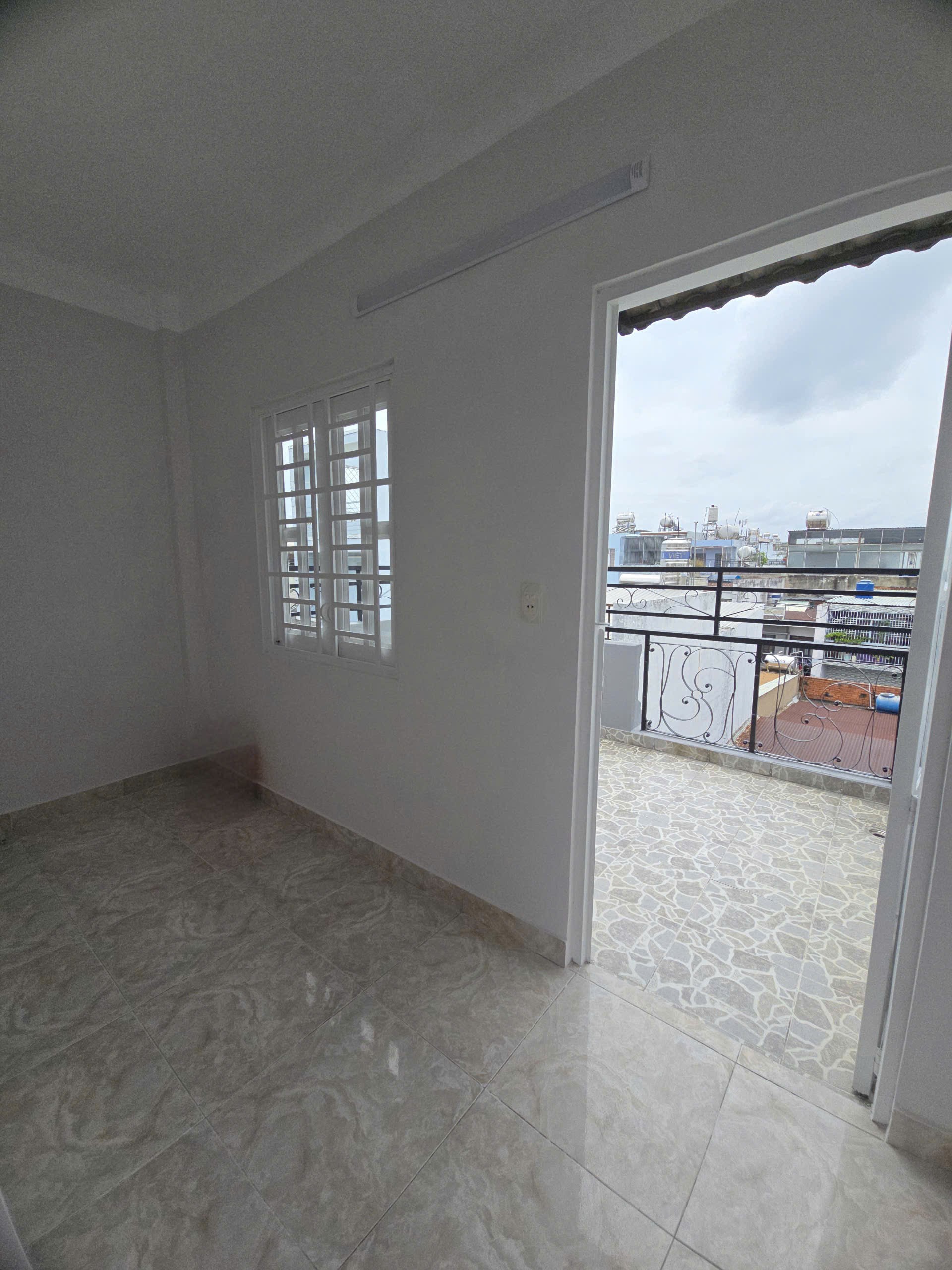 HIẾM CÓ LÊ VĂN QUỚI 40M2 4 TẦNG ĐÚC 4PN 3WC SÂN THƯỢNG SHR GIÁ 5.18 TỶ 9