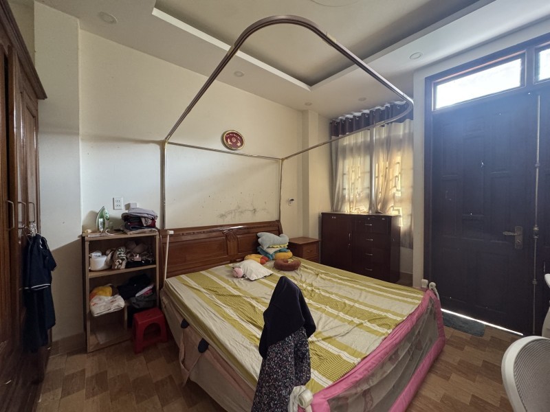 Bán nhà 134m2 đường Man Thiện, Tăng Nhơn Phú A, Q9, Thủ Đức, TP HCM, 3 tầng, giá 10,5 tỷ, sổ hồng 4