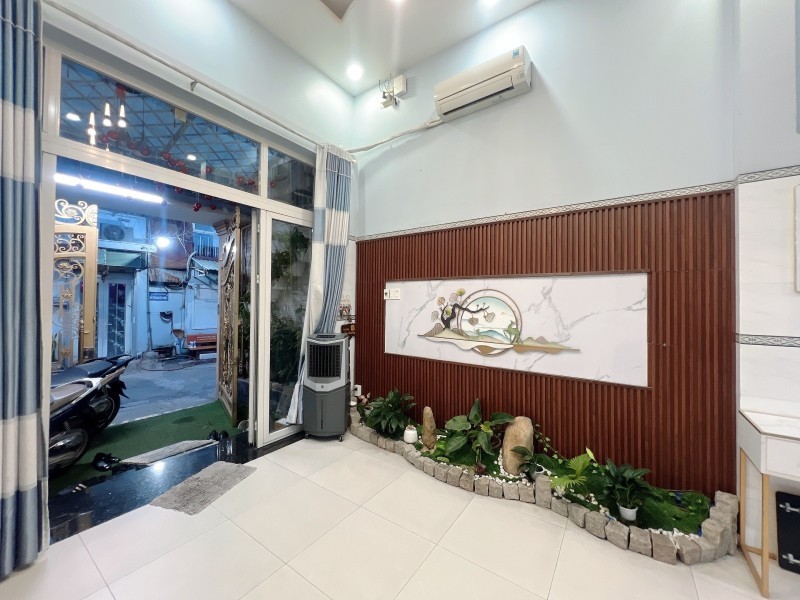 Bán nhà 4 tầng Đường Số 11, Linh Xuân, Thủ Đức, TP HCM. DT60m2, SHR, giá 6,28  tỷ. 2
