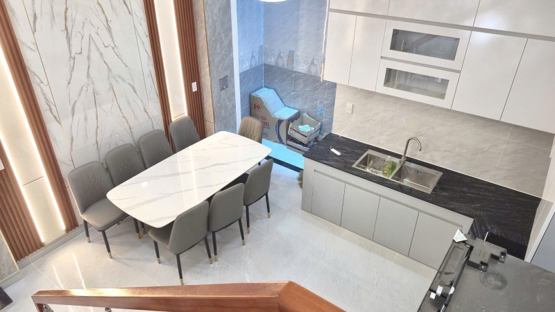 Bán nhà đường ĐT 43, Bình Chiểu, Thủ Đức, TP HCM. DT 52m2, 4 tầng, 4PN, sổ hồng riêng, giá 5,62 tỷ. 3
