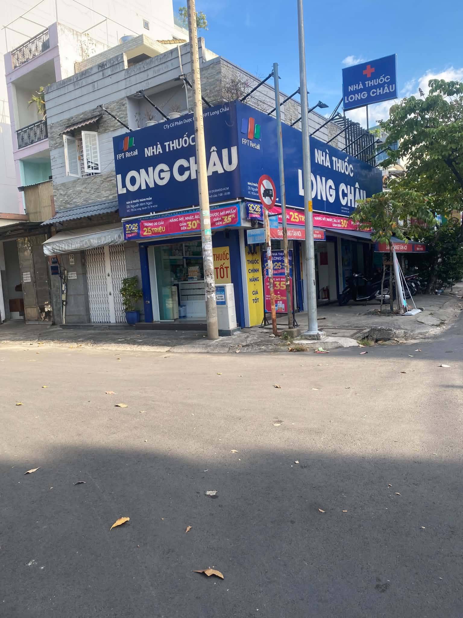 Bán nhà 3mx9m,1 trệt 1 lầu 2PN 1WC,mặt tiền số 22 Cửu Long P15 Q10 13