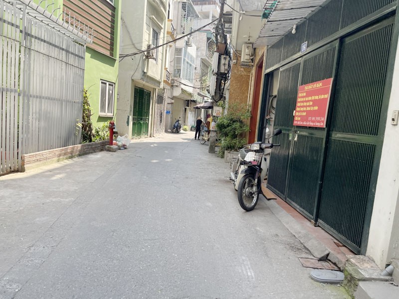 Bán đất mặt ngõ 12 Bồ Đề: 43,8m2, đường thông ô tô 7 chỗ, cầu Chương Dương, sang phố chỉ 5p 2
