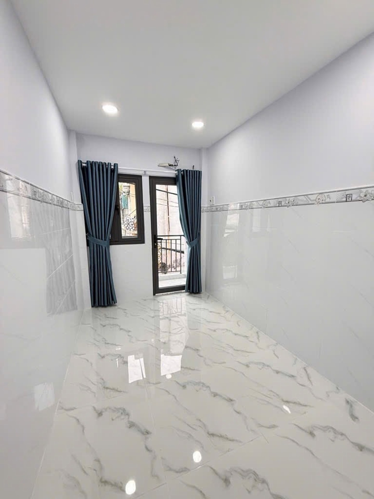 NHÀ 3 TẦNG PHƯỜNG BẢY HIỀN 2PN CHỈ HƠN 2 TỶ HẺM THÔNG 2