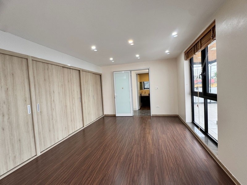 Bán Nhà Lô Góc Ngõ 999 Bát Khối 137,5m2 - Mặt Tiền Khủng 11.5m Nở Hậu - Giá Lộc Cực Tốt 5