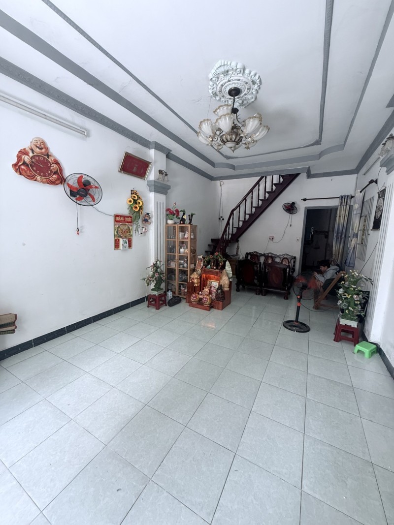 Bán nhà 85m2 , 2 tầng, 3PN tại đường số 34, Linh Đông, Thủ Đức. TP HCM, SHR. Giá 5,69  tỷ. 2