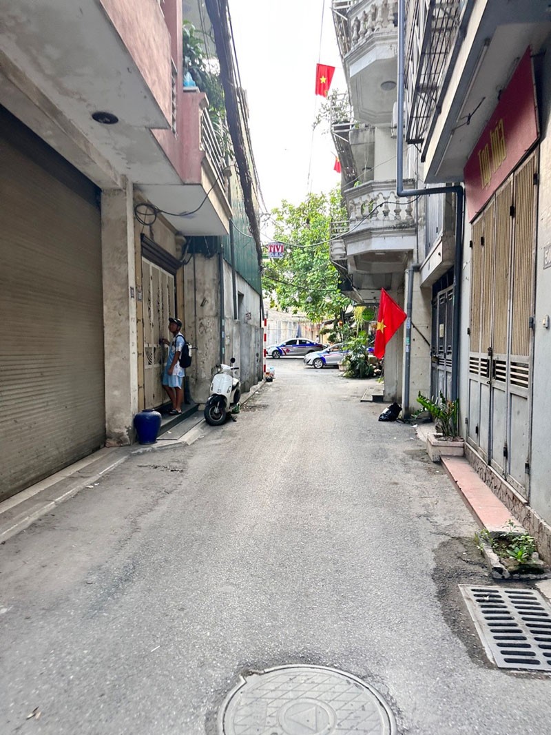 Bán đất mặt ngõ 12 Bồ Đề: 43,8m2, đường thông ô tô 7 chỗ, cầu Chương Dương, sang phố chỉ 5p 4