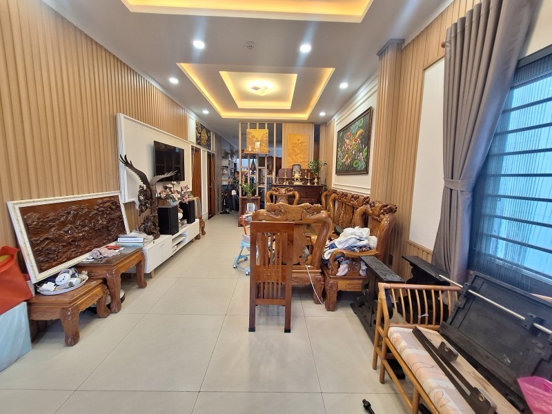 Bán nhà đường số 35, Hiệp Bình Chánh, Thủ Đức, TP HCM. DT 240m2, SHR. Giá 9,98 tỷ. 2