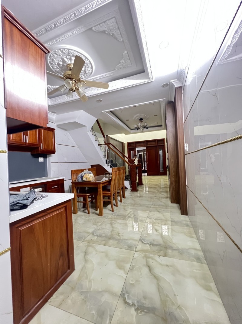 Bán nhà 4 tầng 60m2 đường số 5, Linh Tây, Thủ Đức, TP HCM. sổ hồng riêng. Giá 8,9 tỷ. 2