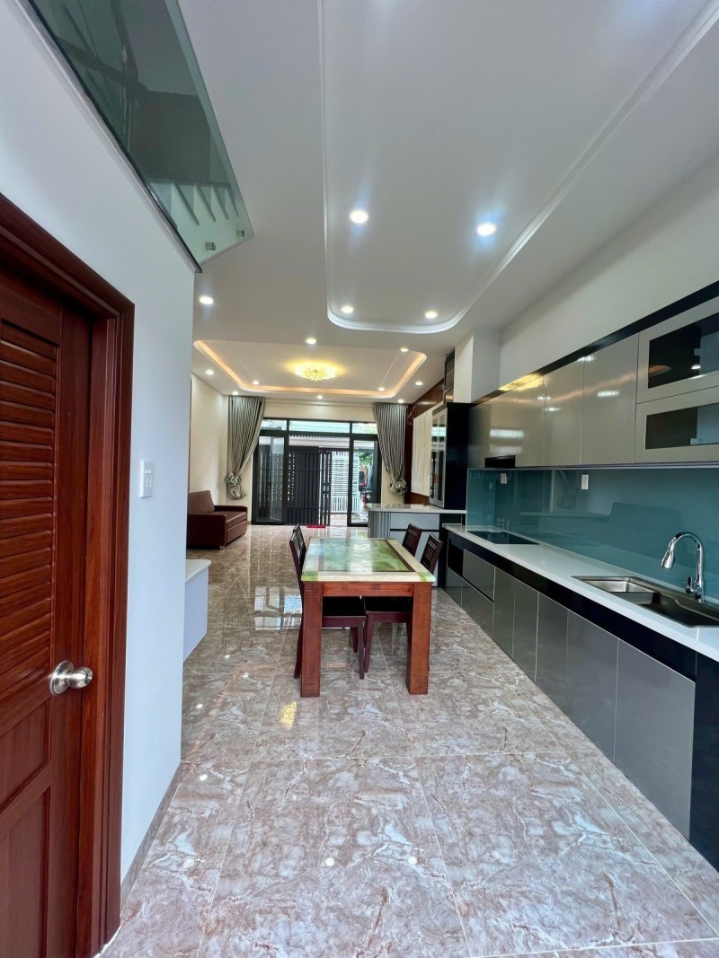Bán nhà 3 tầng, 76m2  đường số 160, Tăng Nhơn Phú A, Q9, Thủ Đức, TP HCM. Giá 6.75 tỷ, sổ hồng 3