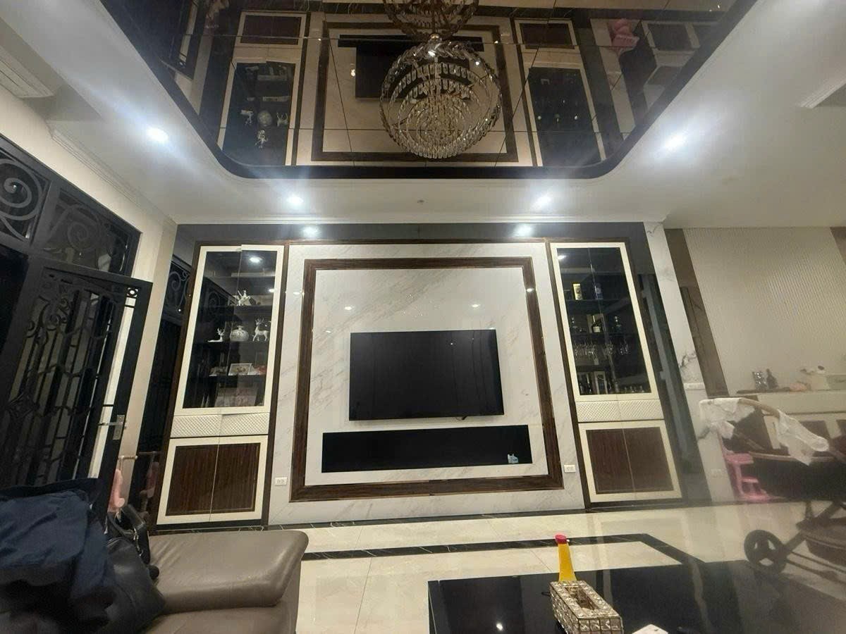 Cần bán Biệt thự đường Tân Mai, Phường Hoàng Văn Thụ, Diện tích 100m², Giá 35.5 Tỷ