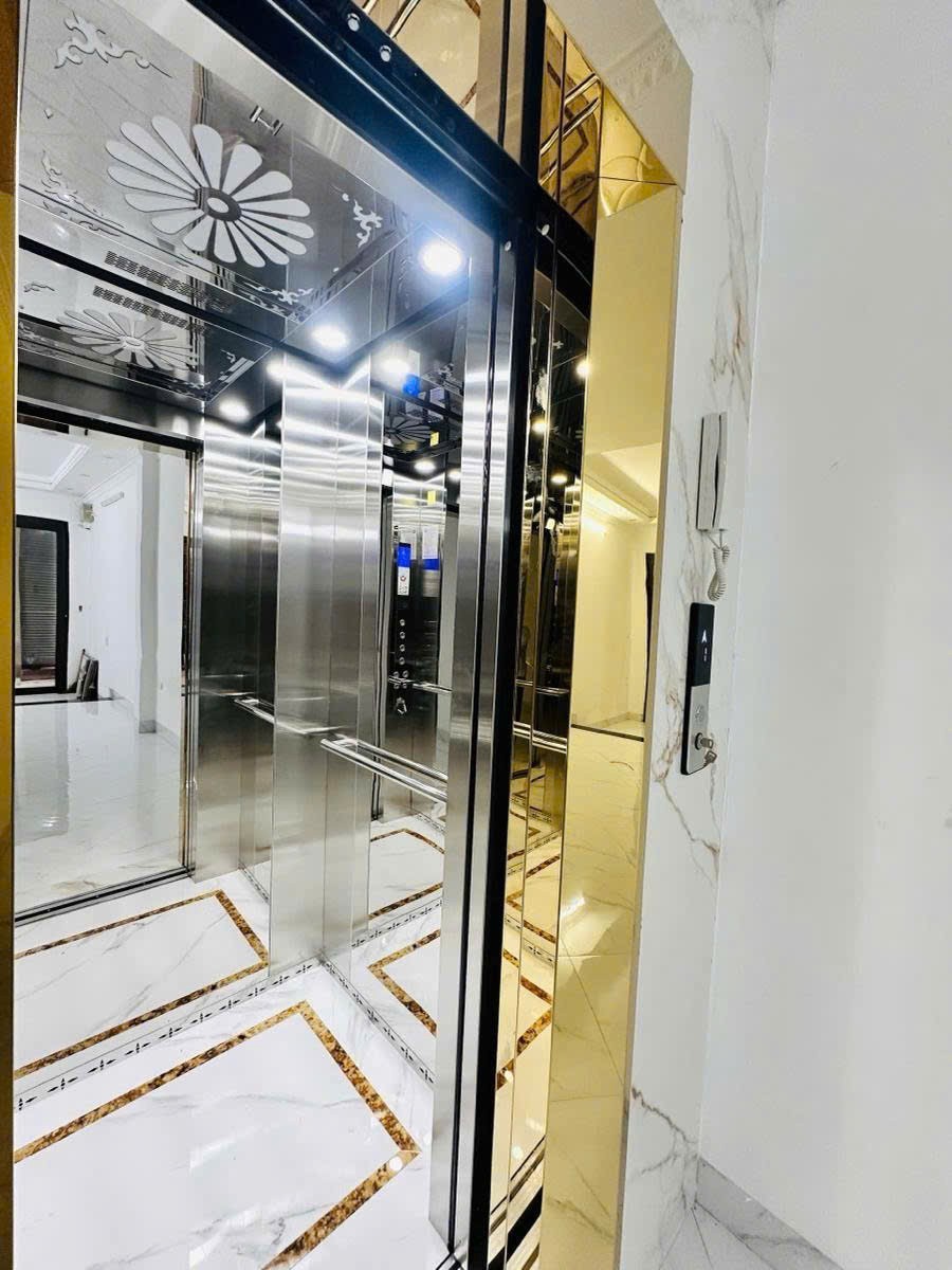 Cần bán Nhà mặt tiền đường Trương Định, Phường Hoàng Văn Thụ, Diện tích 34m², Giá 7.6 Tỷ 6