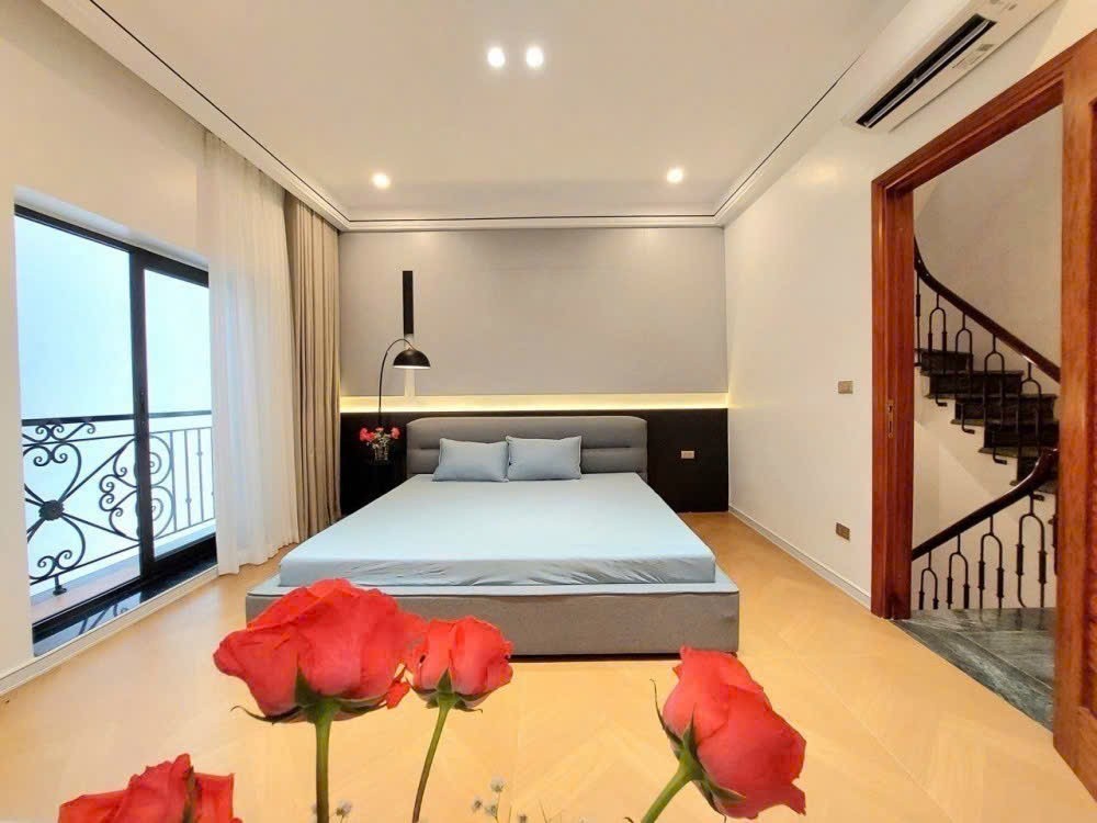 Cần bán Nhà mặt tiền đường Bạch Mai, Phường Bạch Mai, Diện tích 50m², Giá 13.35 Tỷ