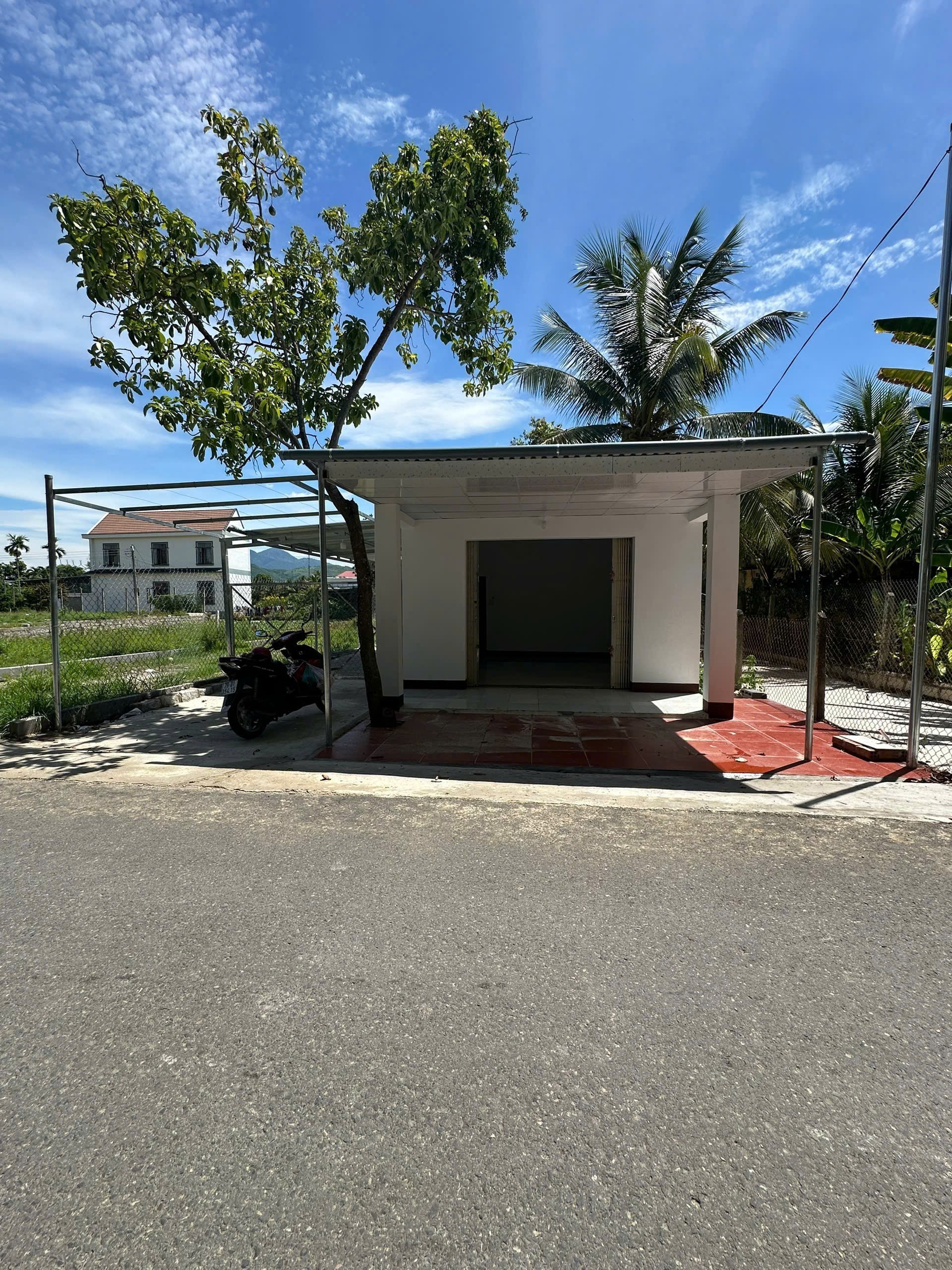 Bán đất Diên Phước mặt tiền đường Xóm Bầu gần HL39 tặng nhà cấp 4 vừa ở vừa kinh doanh 5