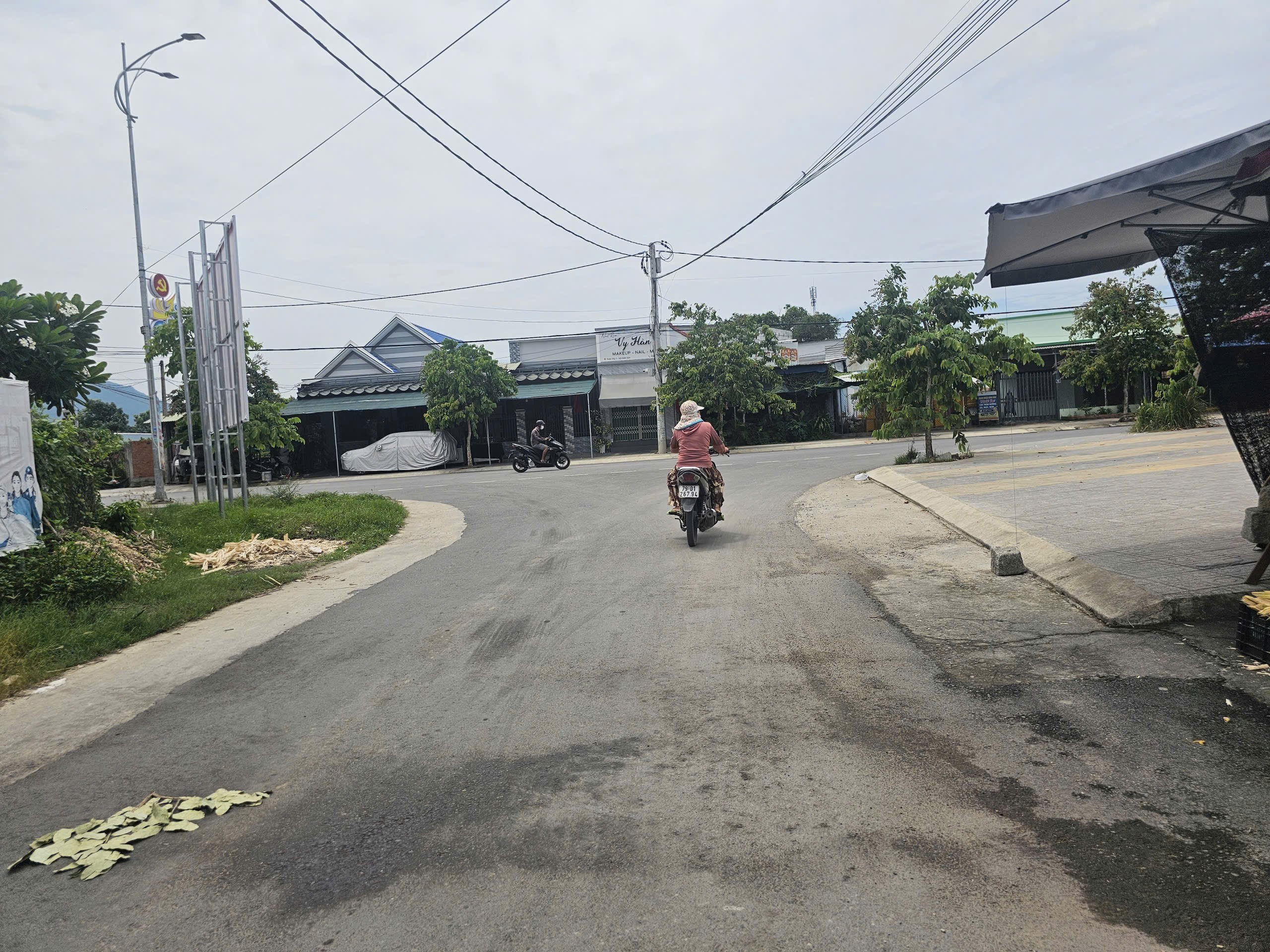 Bán đất Diên Sơn mặt tiền đường Cây Vông vị trí siêu đẹp ngay sát bên Uỷ ban xã 6