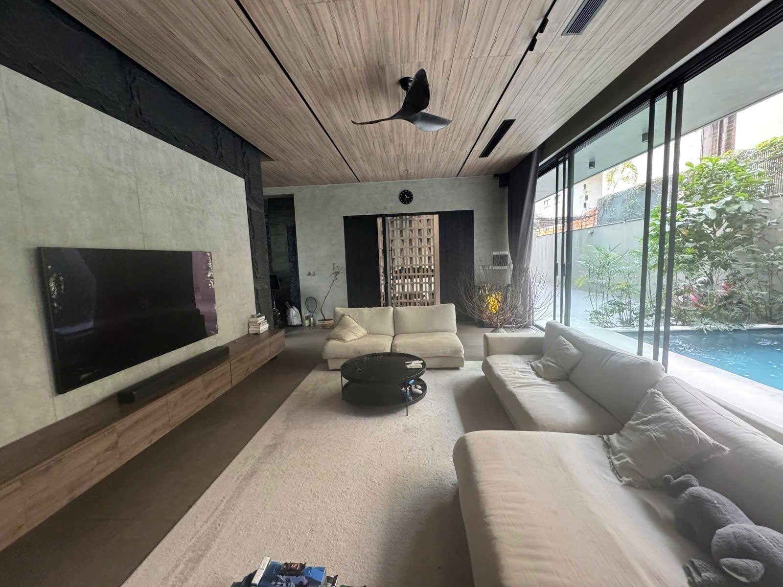 BIỆT THỰ THẢO ĐIỀN - KHUÔN ĐẤT HIẾM 534M² VUÔNG VỨC - NỘI THẤT CAO CẤP HƠN 30 TỶ 8
