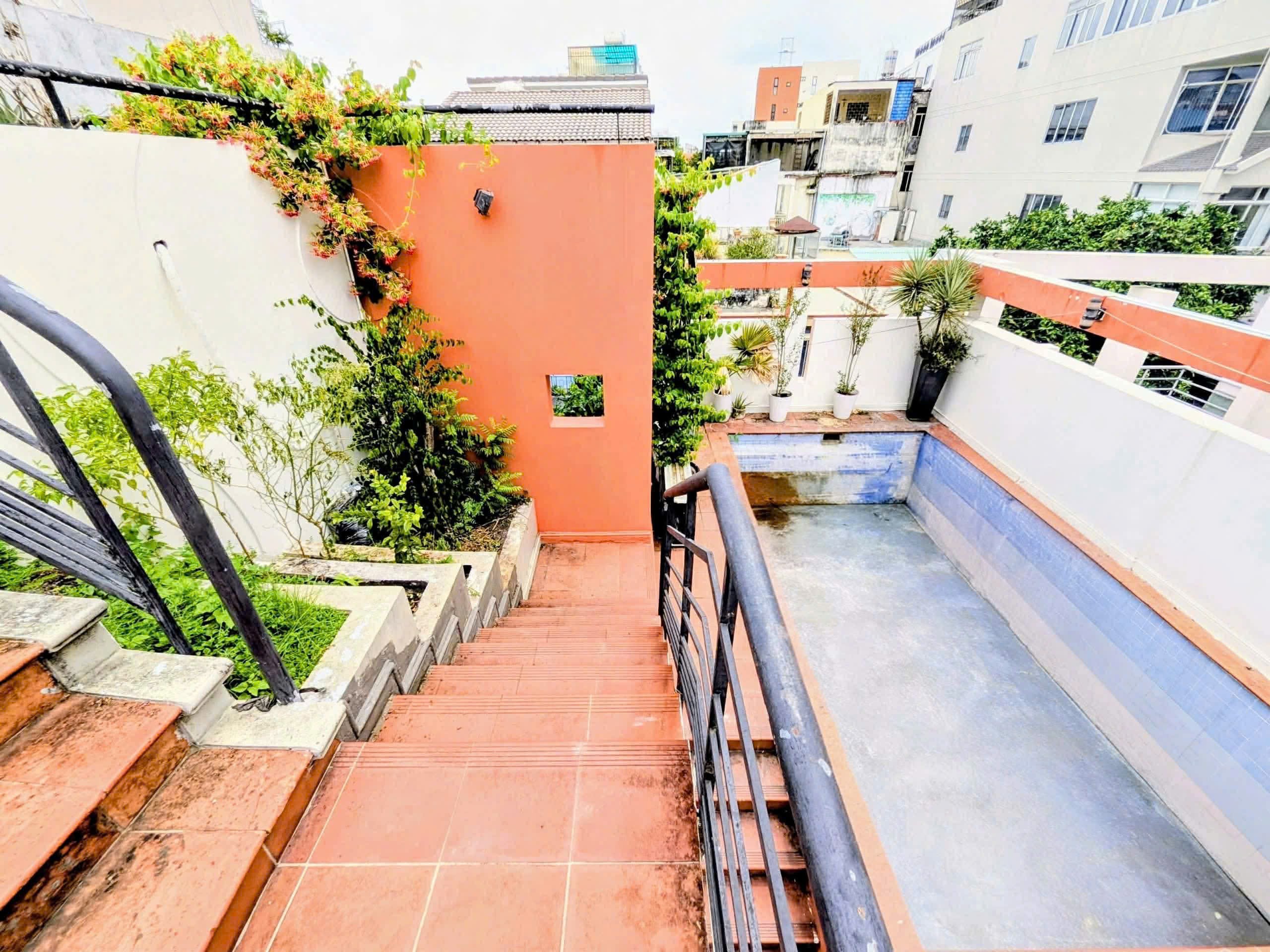 VILLA SÂN VƯỜN HỒ BƠI PHÚ NHUẬN - CÓ GARA OTO - THIẾT KẾ ĐỘC BẢN - 29 TỶ 9