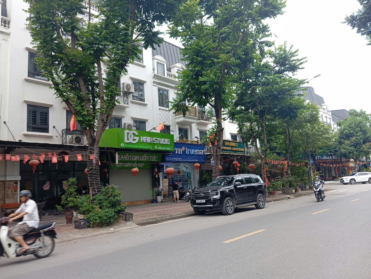 Thua bóng bán Gấp Shophouse La Casta mặt đường Tống Tất Thắng gần The K Park 80m2 chỉ 19.x tỷ.