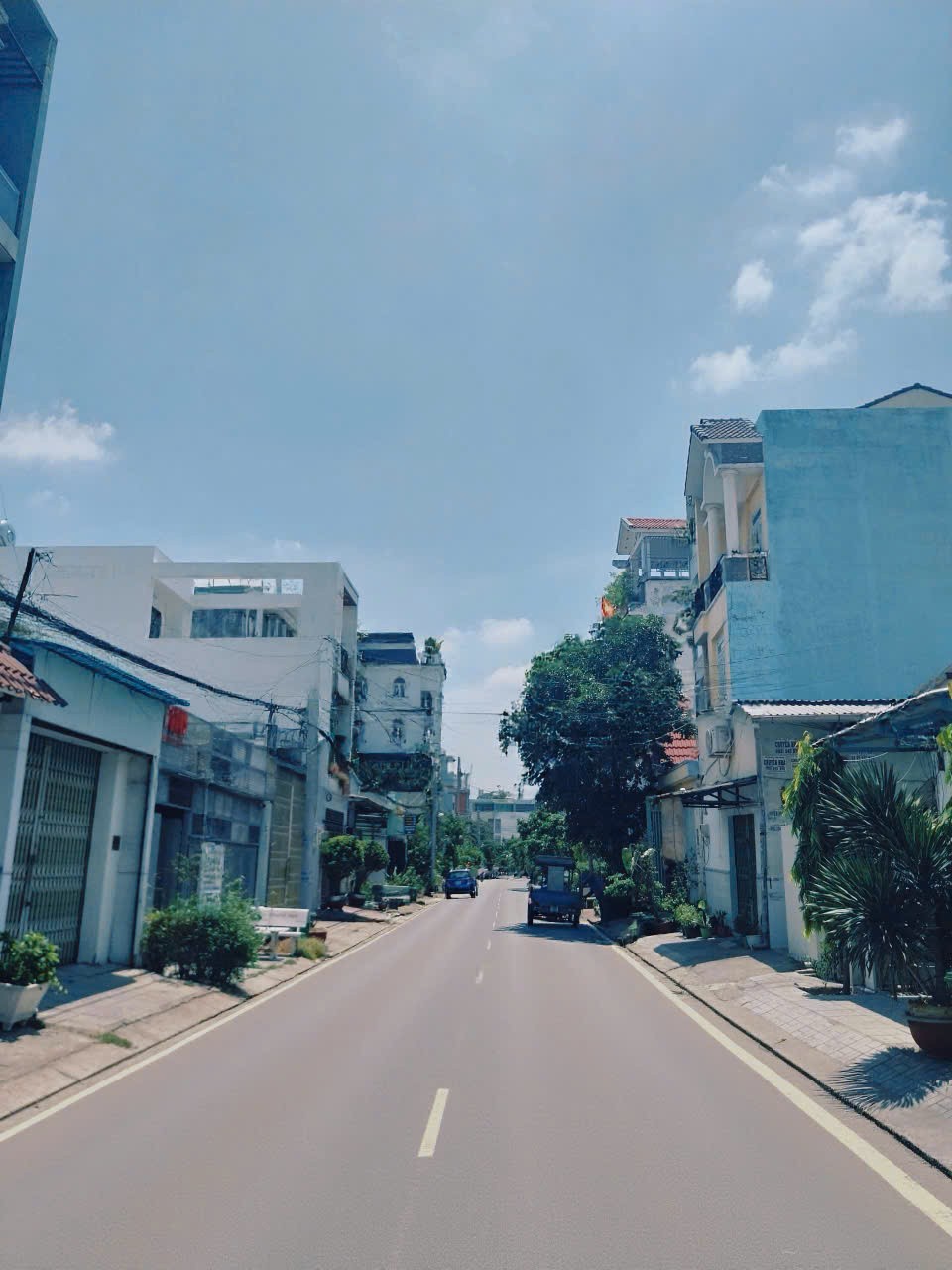 Nhà phố 4 tầng, hàng xóm Vạn Phúc - 68m2 – Nhỉnh 10 tỷ - Đường 10m – Ôtô dậu trước nhà 4