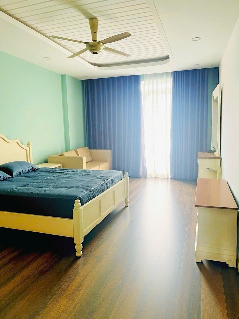 Nhà phố 4 tầng, hàng xóm Vạn Phúc - 68m2 – Nhỉnh 10 tỷ - Đường 10m – Ôtô dậu trước nhà 5
