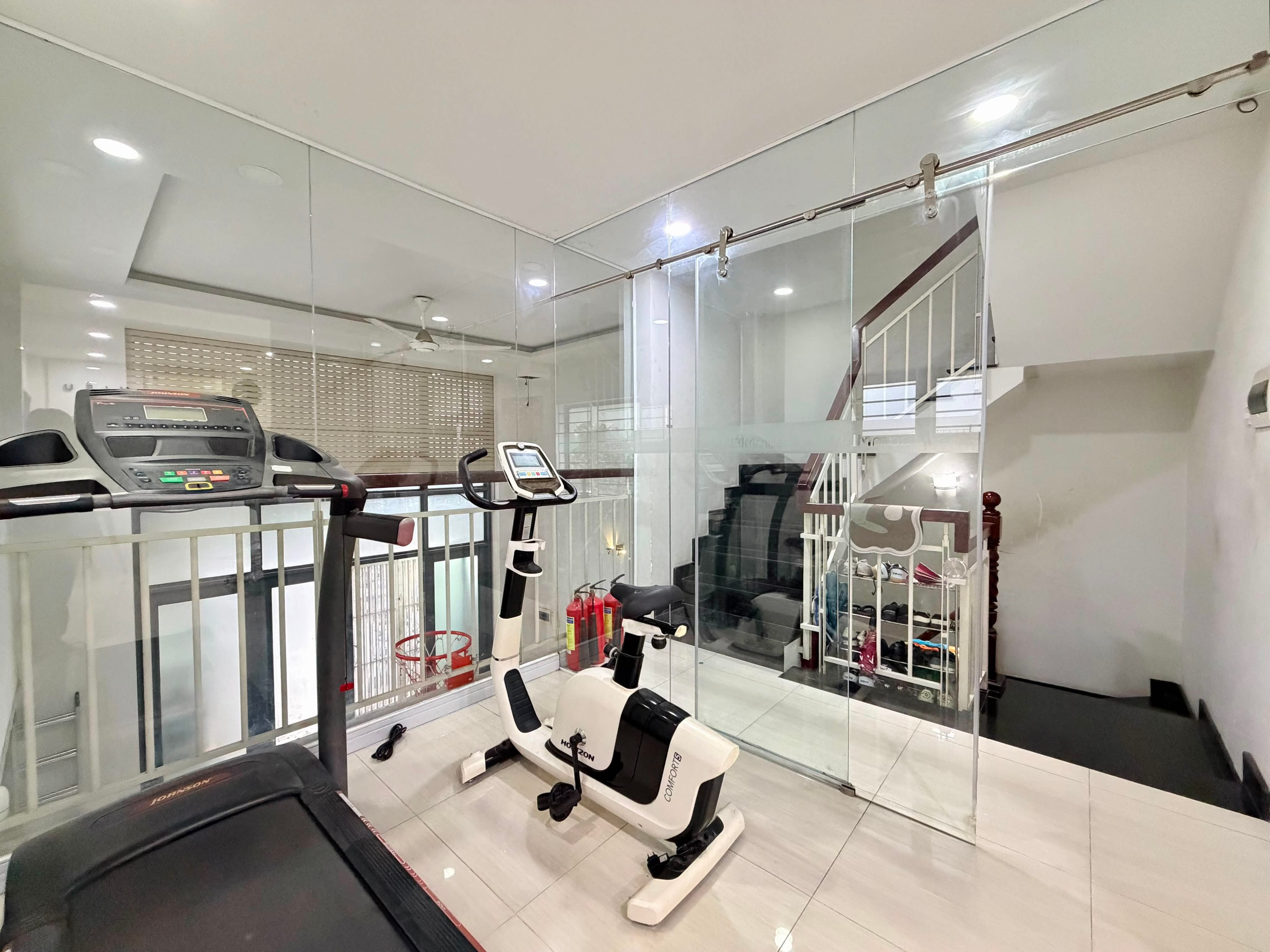 CĂN GÓC 2 MT VỊ TRÍ ĐẸP - 92m2 PHỐ THỜI TRANG TRẦN QUANG DIỆU - 4 TẦNG KIÊN CỐ 3