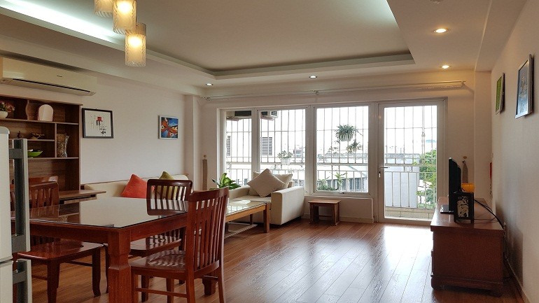 Cho thuê Căn hộ chung cư đường Phó Đức Chính, Phường Trúc Bạch, Diện tích 60m², Giá 11 Triệu