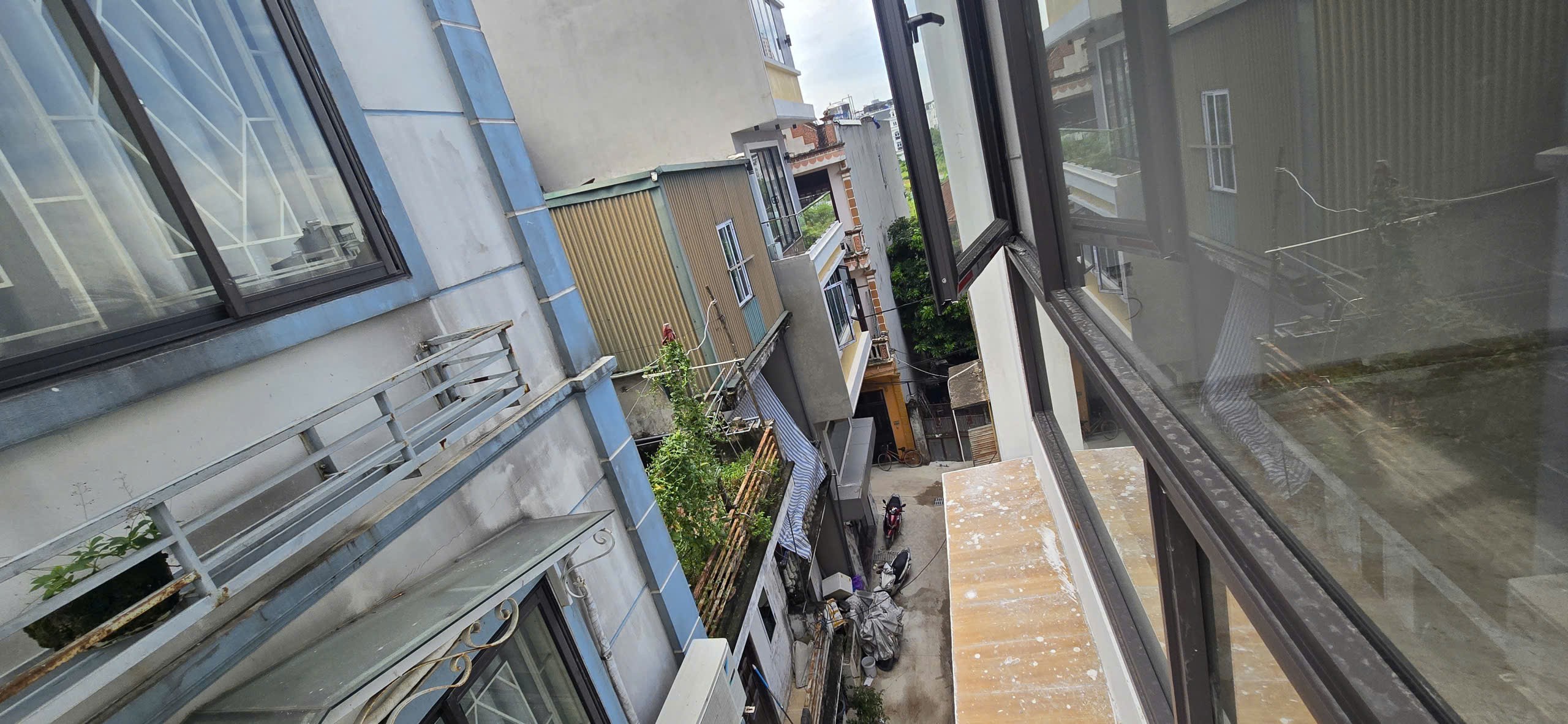 Bán nhà ngõ 163 Đại Mỗ, 70m2 x 5 tầng, 2 mặt ngõ thoáng trước sau, 8 phòng ngủ, miễn TG 2