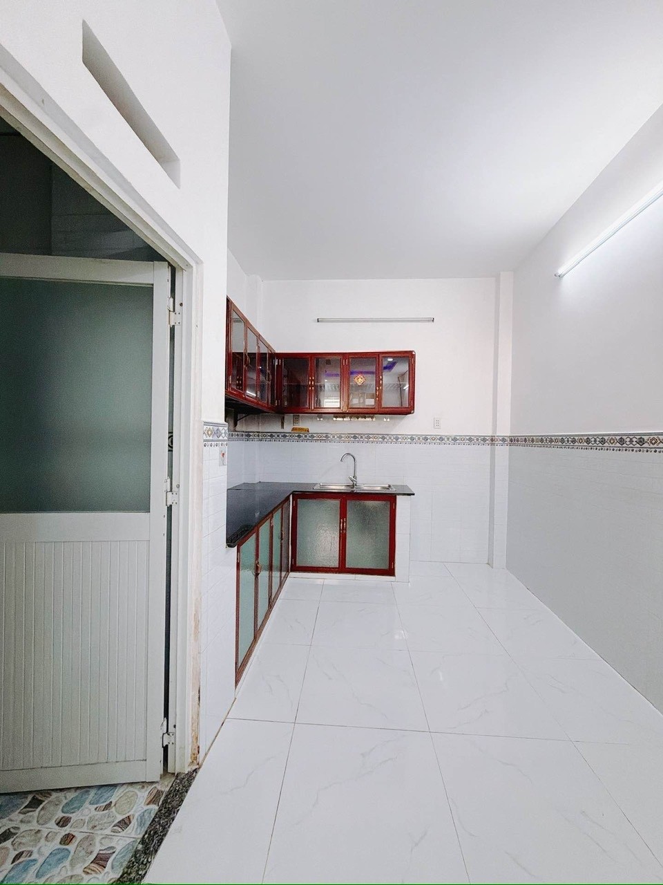 BÁN NHÀ Q4- DTS 100M2- NGANG 5M - Đ.ĐOÀN VĂN BƠ- GẦN KHU ẲM THỰC VĨNH KHÁNH- HOANG DIỆU- GẦN 4