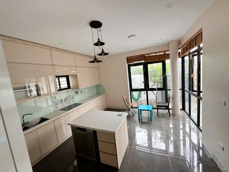 Bán Nhà Lô Góc Ngõ 999 Bát Khối 137,5m2 - Mặt Tiền Khủng 11.5m Nở Hậu - Giá Lộc Cực Tốt 11