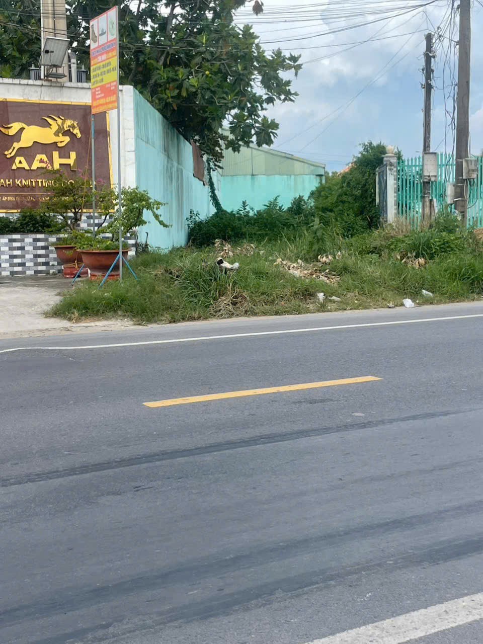 Bán đất mặt tiền quốc lộ N2, xã Hòa Khánh Đông dt 272m2 full thổ giá 3,55 tỷ 2