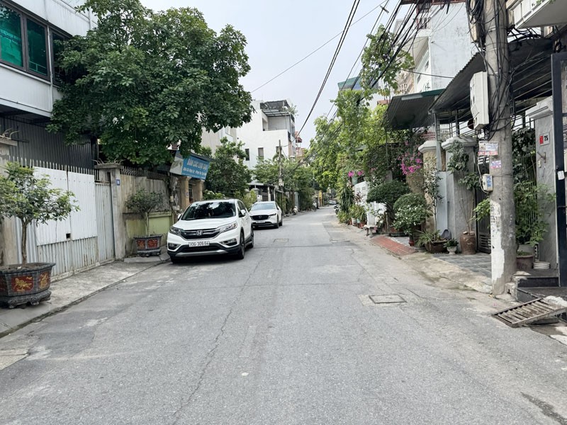 Cần bán 52m2 nhà C4 TĐC Thanh Am, gần hồ điều hòa và đường Đoàn Khuê kéo dài rộng 40m