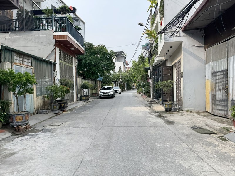 Cần bán 52m2 nhà C4 TĐC Thanh Am, gần hồ điều hòa và đường Đoàn Khuê kéo dài rộng 40m 2