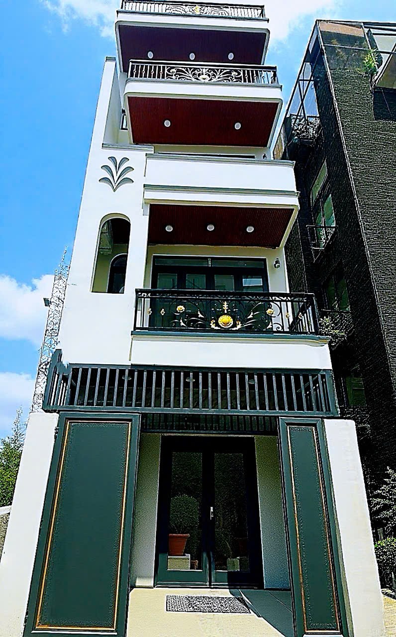 Nhà phố đẹp  4 Tầng, Tam Bình, 2MT  - Nhỉnh 5 tỷ – Đường 8m – Ôtô ngủ trước nhà