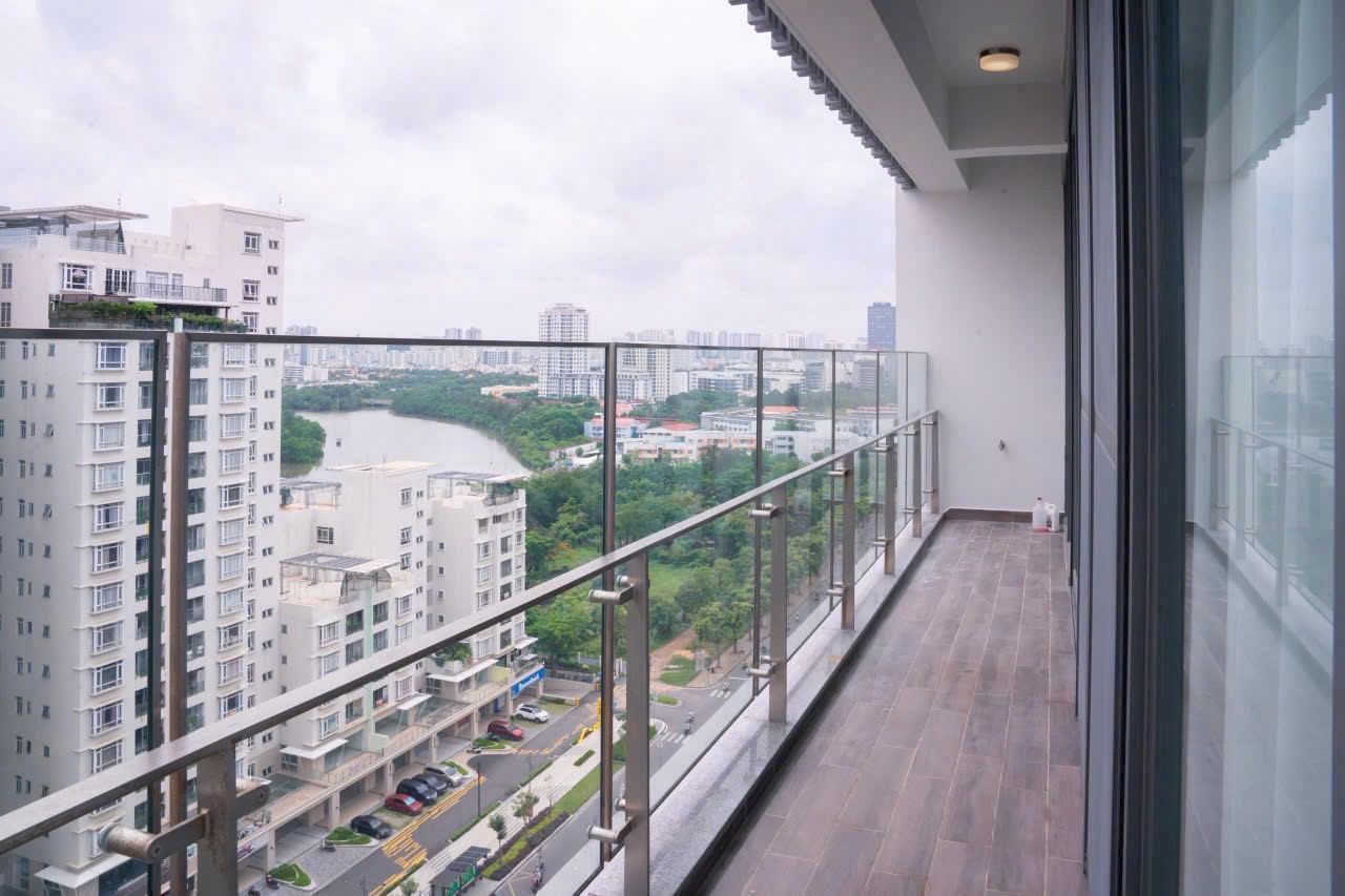 Cho thuê Căn hộ chung cư Phường Tân Phú, Quận 7, Diện tích 192m², Giá Thương lượng 9