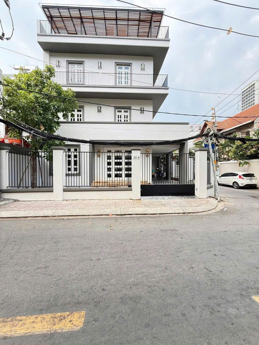 Cần bán Nhà mặt tiền Phường Thảo Điền, Quận 2, Diện tích 174m², Giá 68 Tỷ