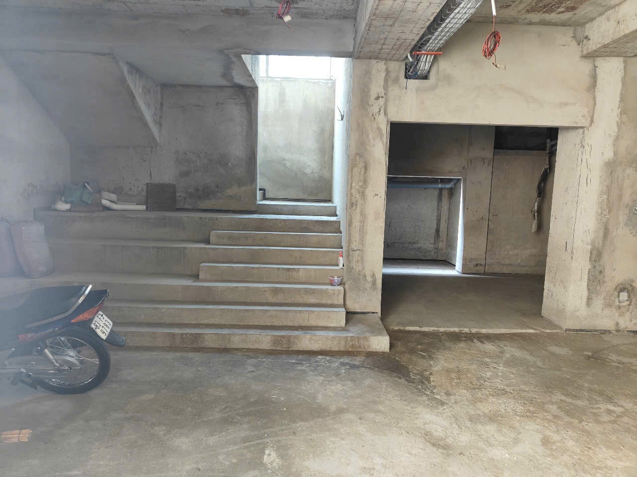 Cần bán Nhà mặt tiền Phường  Thạnh Mỹ Lợi, Quận 2, Diện tích 240m², Giá 070 Tỷ 4