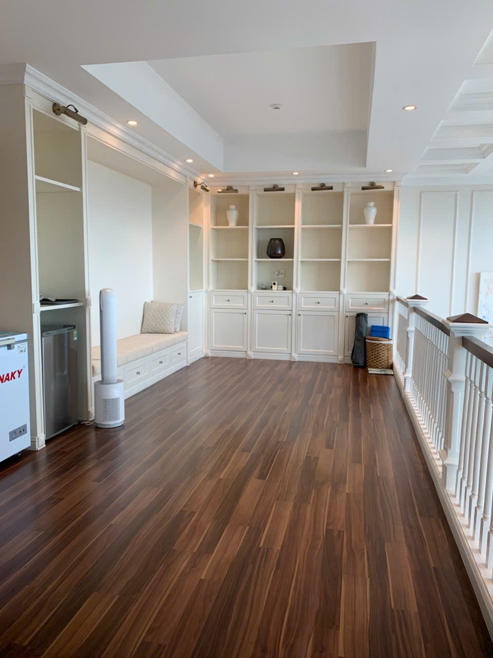 Cho thuê Căn hộ chung cư Phường An Phú, Quận 2, Diện tích 326m², Giá Thương lượng 6