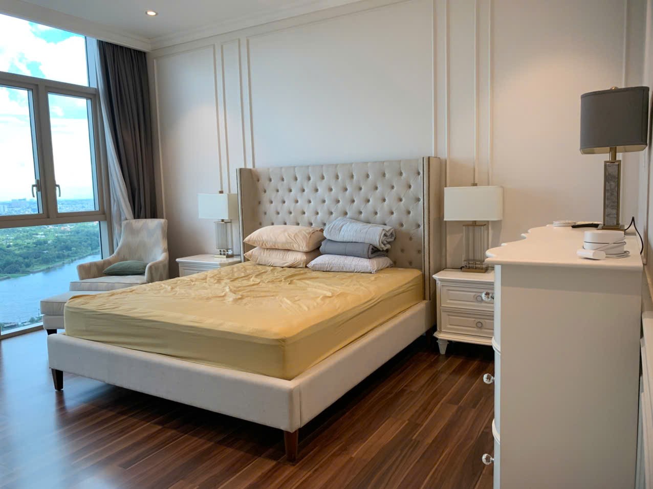 Cho thuê Căn hộ chung cư Phường An Phú, Quận 2, Diện tích 326m², Giá Thương lượng 10