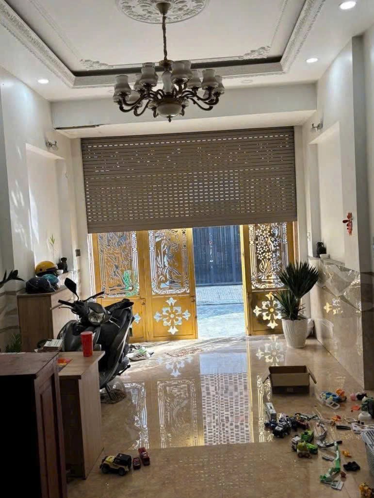 Cần bán Nhà ở, nhà cấp 4, nhà hẻm Phường Phú Hữu, Quận 9, Diện tích 51m², Giá 7.7 Tỷ 7